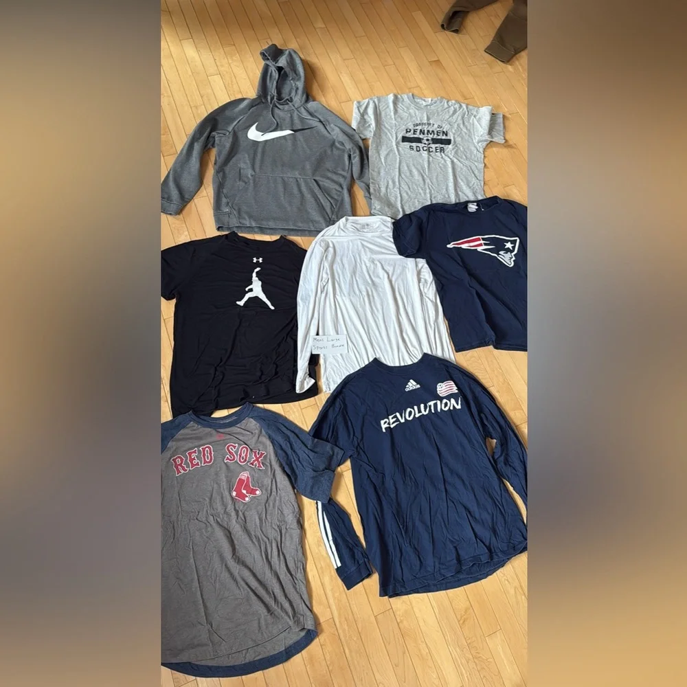 Men’s sports lot- includes Red Sox Baseball! Nike, Basketball, Soccer, Patriots - Picture 4 of 10
